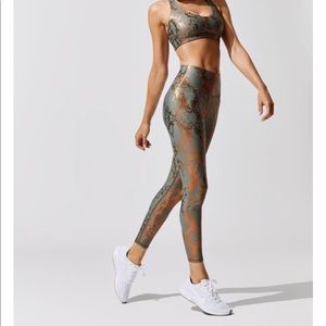 Carbon 38 Metallic snake high rise legging
